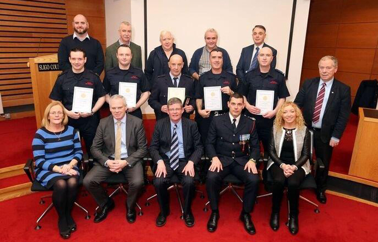 Cathaoirleach Honours Fire Service Personnel Photo 2